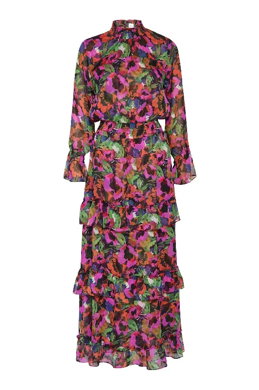 Chic Styles Bethany Dress In Floral Art Deco Geometric Pattern Look