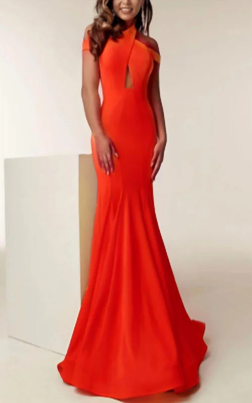 Trendy Street Style Crisscrossed Bodice High Neck Mermaid Gown In Red Y2K Nostalgic Fashion Look