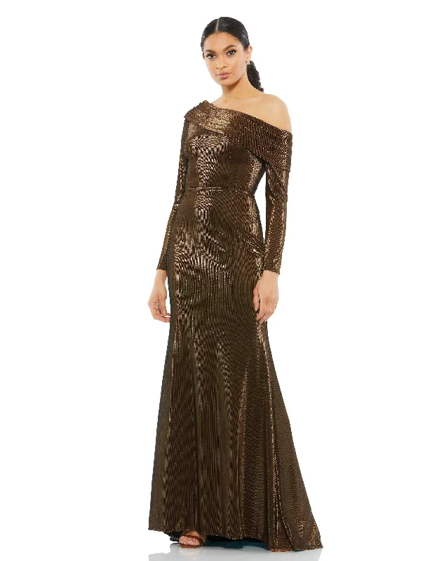 Classic Chic Deals Textured Metallic Off-the-Shoulder Trumpet Gown Chic Urban Fashion Look