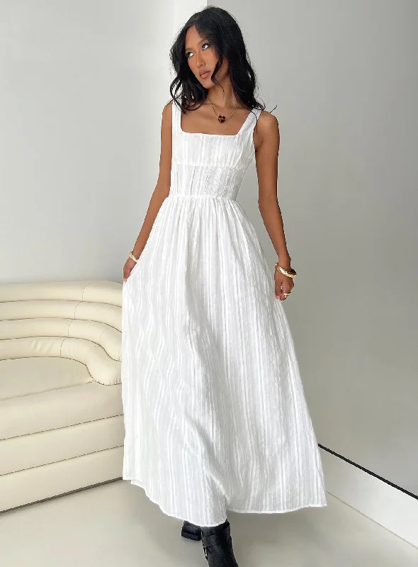 Luxe Style Discounts Lorinda Maxi Dress White Modern Romance