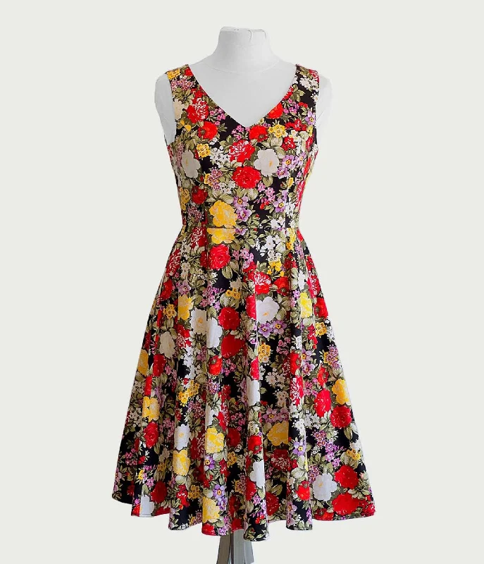 Statement Fashion Offers Black Garden Floral Swing Dress Bold Patterns