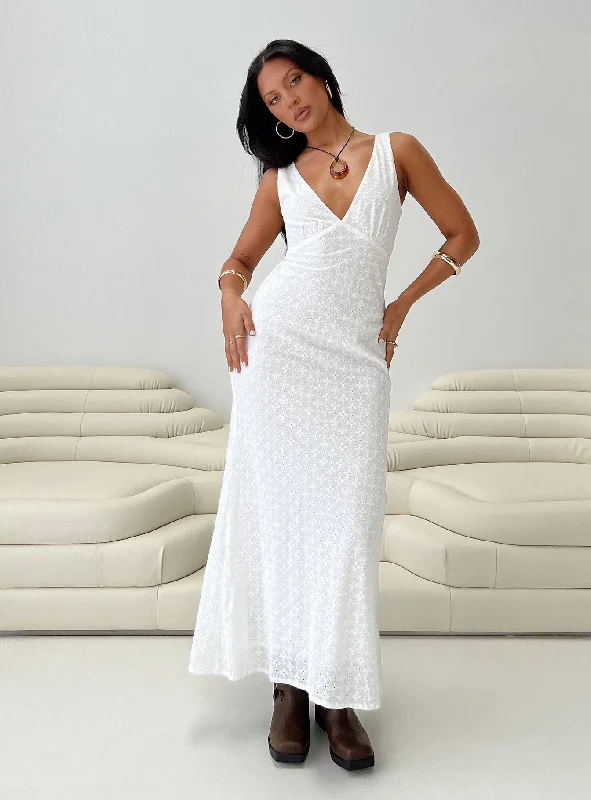 New Styles Just In Nellie Maxi Dress White Casual Chic