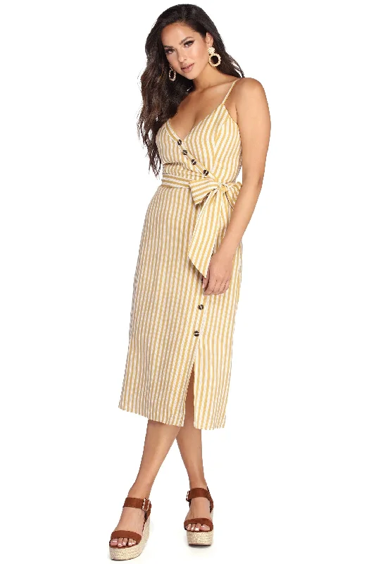 Latest Trends Striped With Style Midi Dress Flowing Silhouette