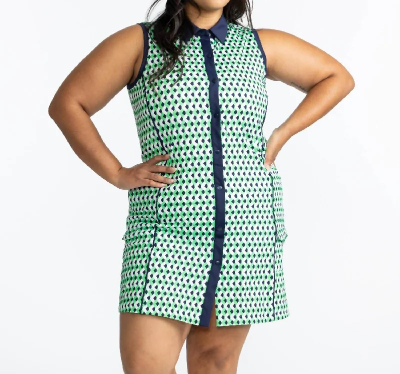 Valentine's Special Resolution Sleeveless Golf Dress In Chevron Kelly Green Modern Glamour