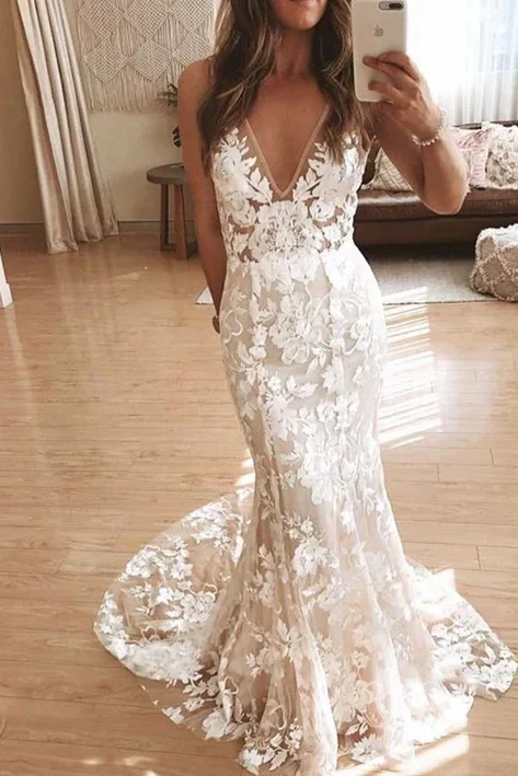 Big Discounts Mermaid V-Neck Lace Appliques Sleeveless Bohemian Wedding Dress Dreamy Draping