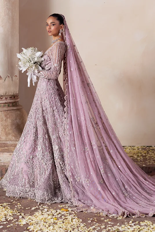 Romantic Chic Deals Pakistani Bridal Dress in Royal Long Tail Gown Style Chic Sophistication