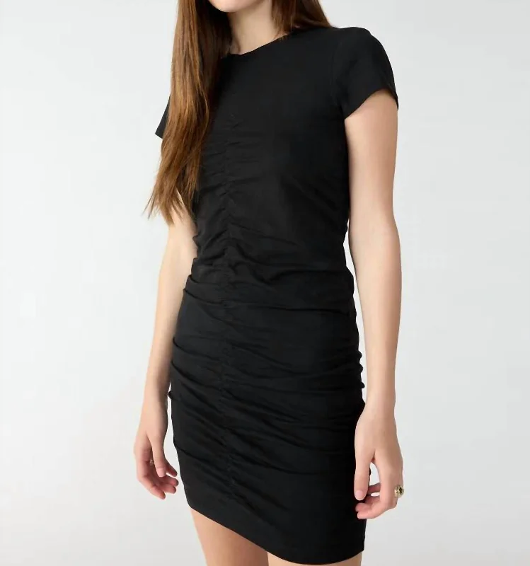 Edgy Fashion Deals Ruched T-Shirt Dress In Black Chic Sophistication