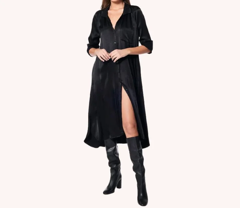 On-Trend Fashion Offers Scarlet Shirt Dress In Black Effortless Style